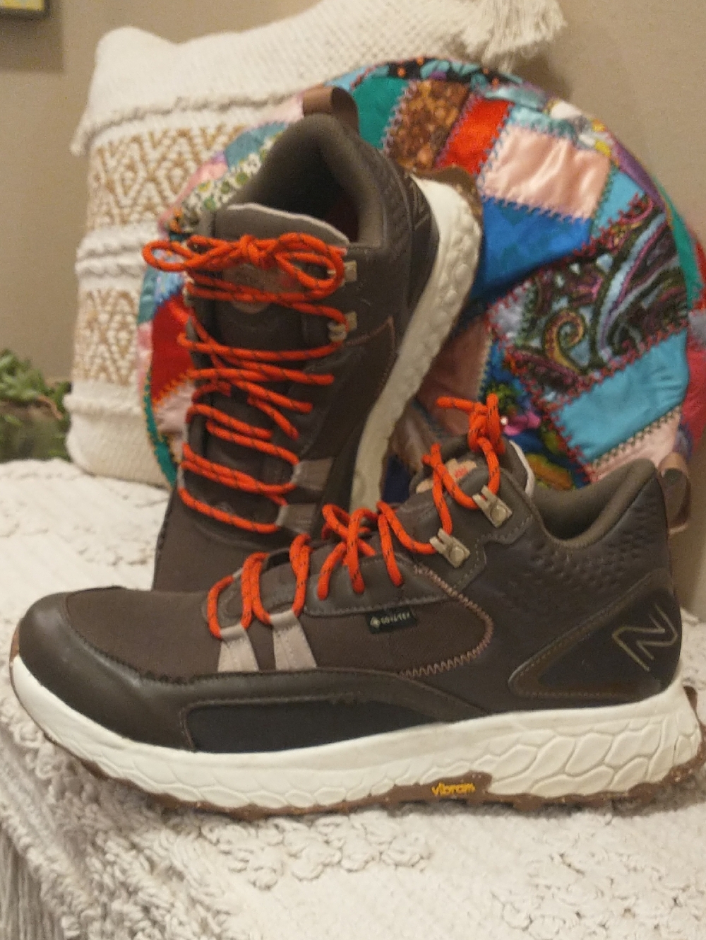 NWOT! Mens Wide New Balance Hierro HT Hiking/Trail Shoe Brown Size 10.5 2E